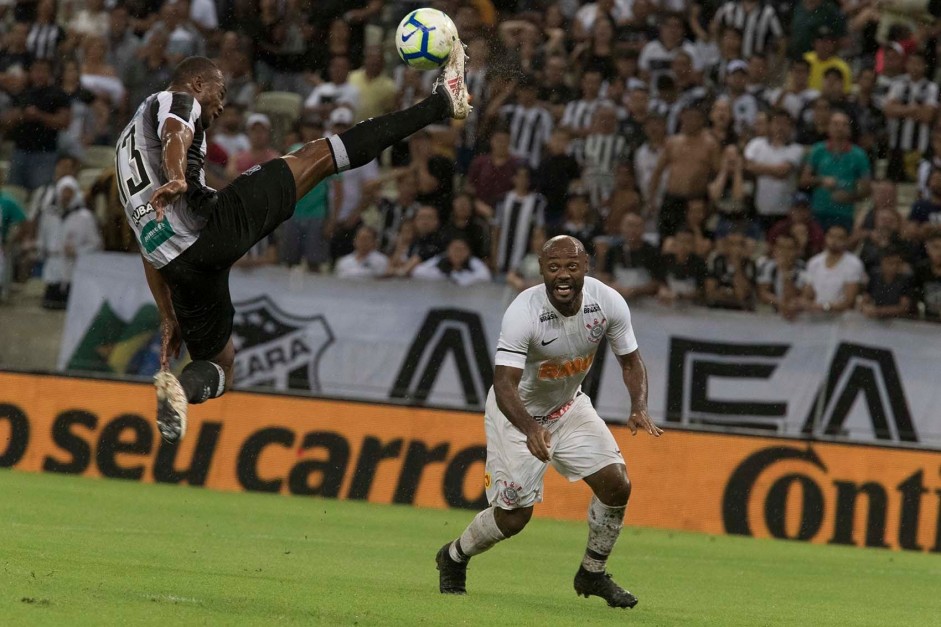 Love durante jogo contra o Cear, pela Copa do Brasil, em Fortaleza