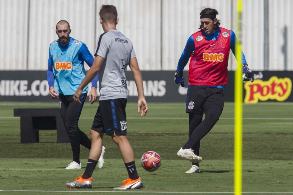 Walter e Cssio treinam na manh desta segunda-feira no CT