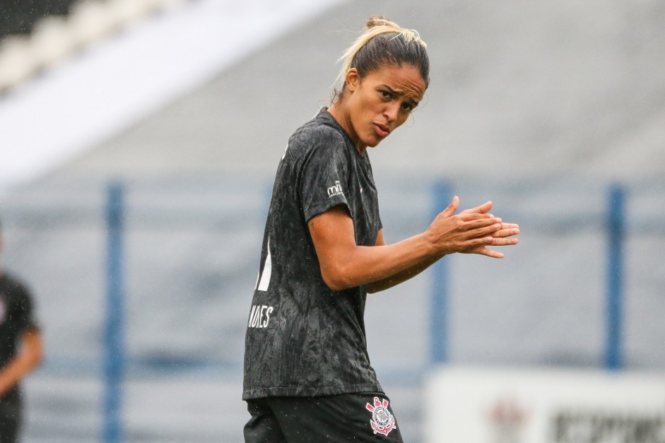 Gabi Nunes encarou o Santos pelo Brasileiro Feminino 2019