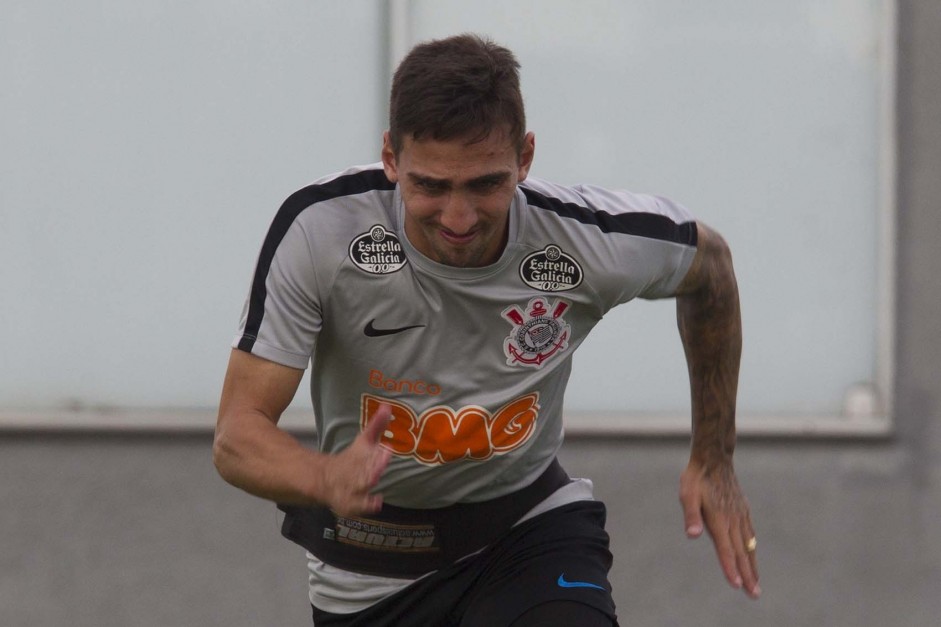 Gustavo Silva, o Mosquito, perto de deixar o Corinthians para atuar no Vila Nova