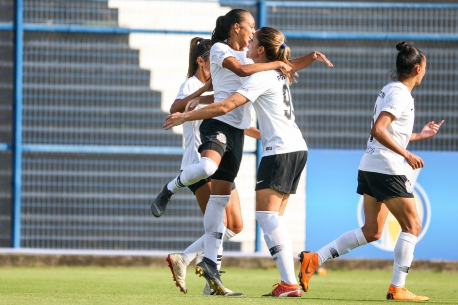 Por 5 a 0, Corinthians atropelou o Internacional no Brasileiro Feminino