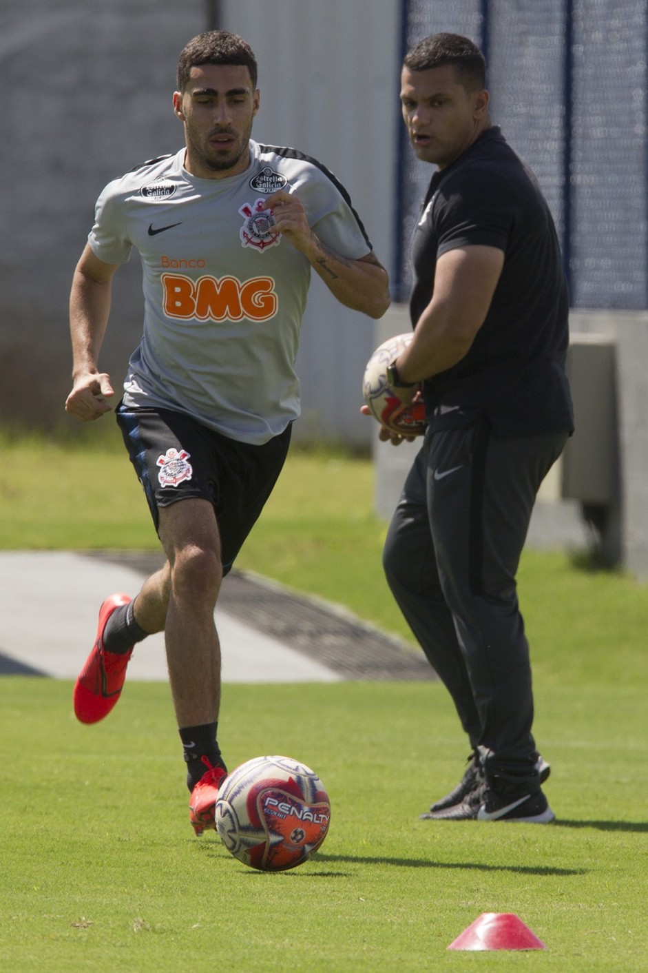 Volante Gabriel e Flávio Grava no CT Joaquim Grava