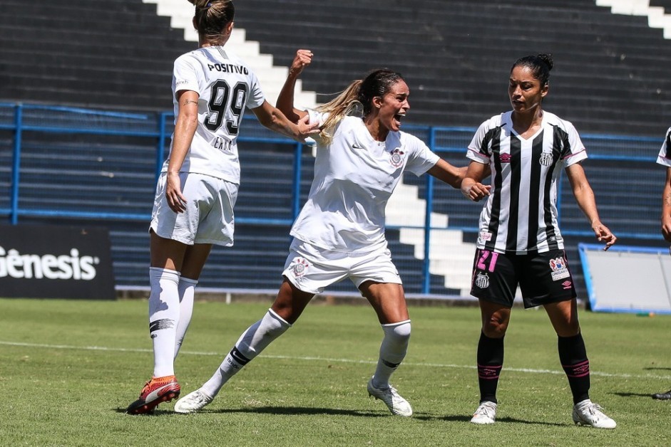 Gabi Nunes marcou o terceiro gol do Corinthians na partida