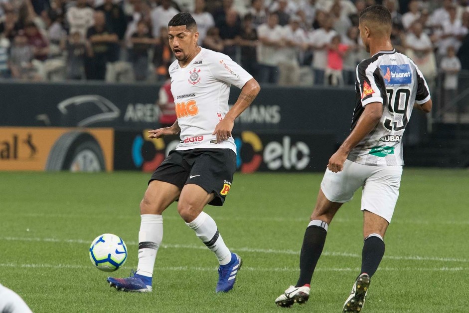 Corinthians sofreu, mas conseguiu passar pelo Ceará na terceira fase da Copa do Brasil
