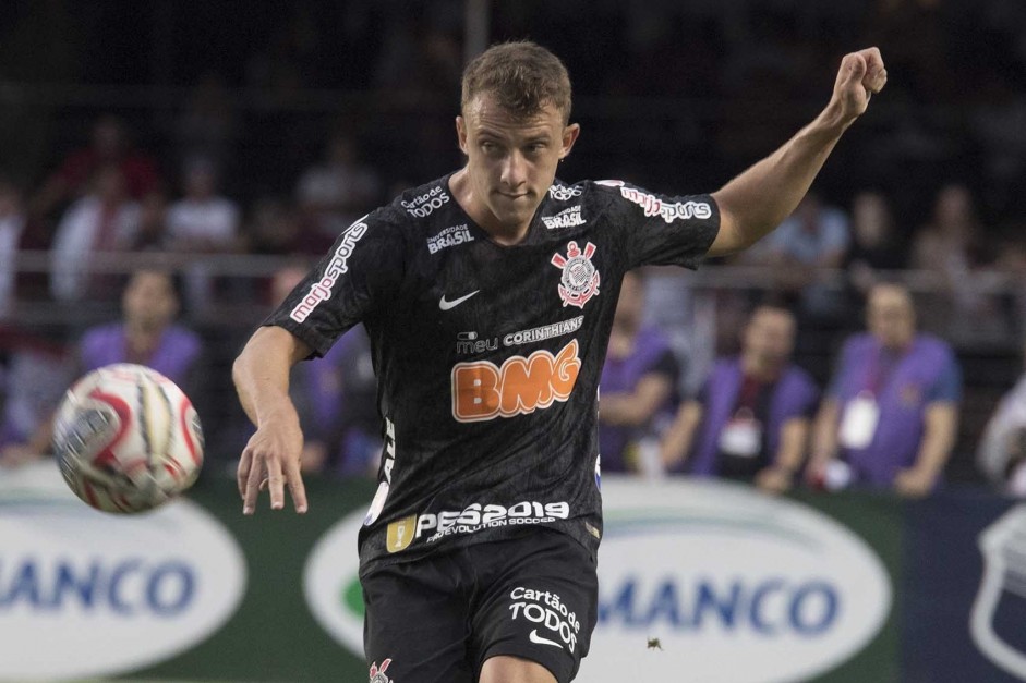 Corinthians de Carlos Augusto & cia. entra em campo nesta quarta-feira pela Copa do Brasil