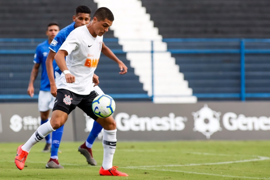 Roni foi titular contra o Cruzeiro, em partida vlida pela Copa do Brasil Sub-20