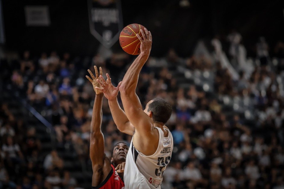 Corinthians perdeu para o Flamengo no primeiro jogo das quartas de final do NBB