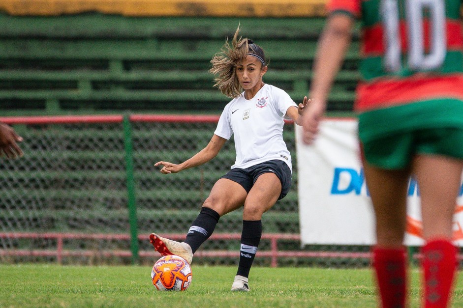 Diany no duelo contra a Portuguesa, pelo Campeonato Paulista Feminino