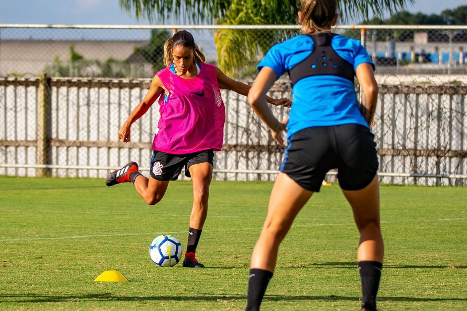 Futebol Feminino do Corinthians em mais um dia de treino