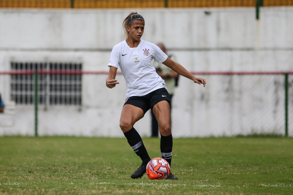 Giovanna no duelo contra a Portuguesa, pelo Campeonato Paulista Feminino