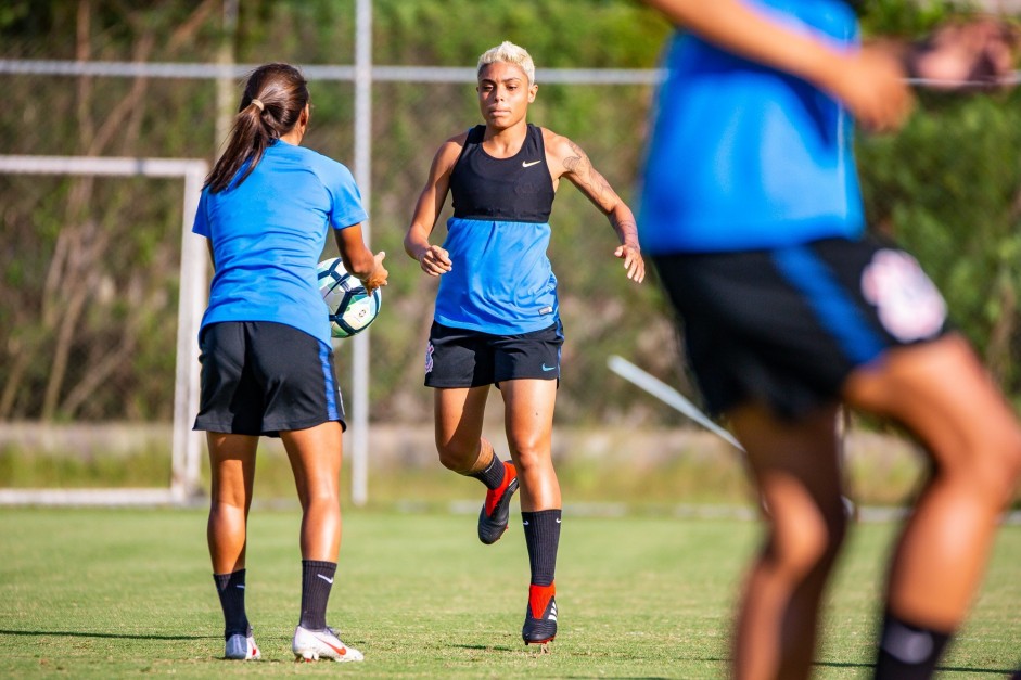 Marcela no treino do Corinthians Futebol Feminino desta quarta-feira