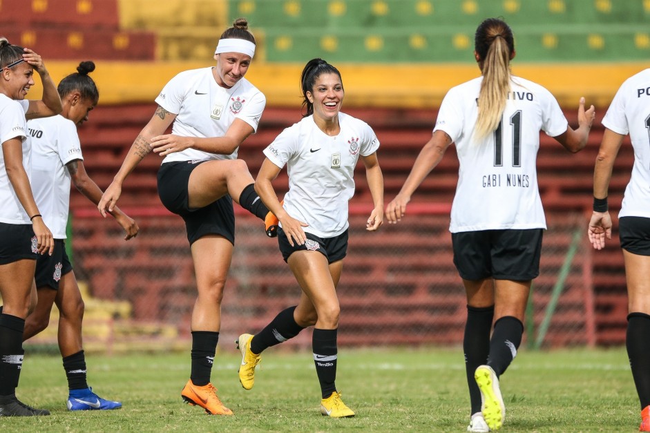 Paulinha abriu o placar contra a Portuguesa pelo Paulista Feminino