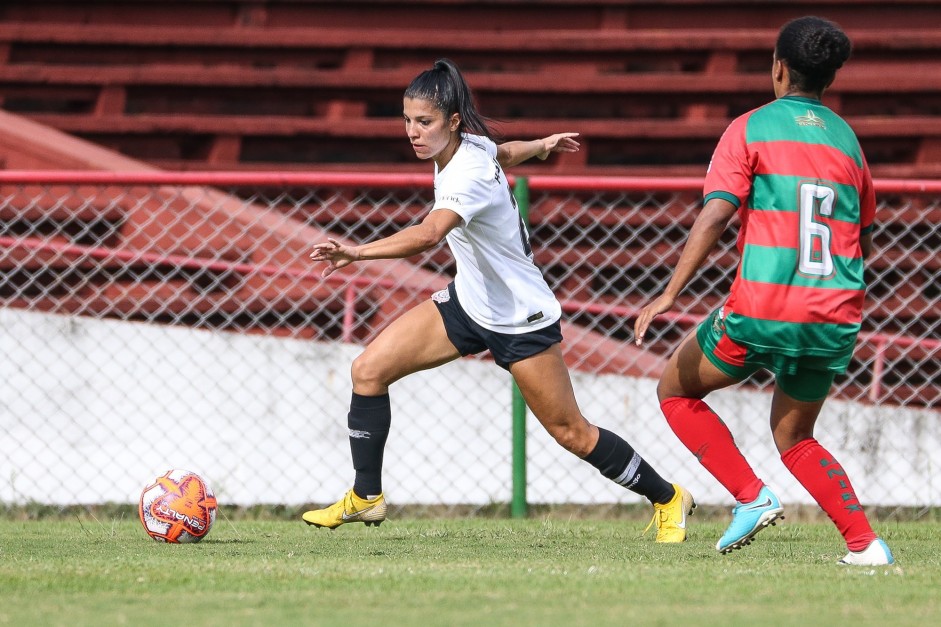 Paulinha foi um dos destaques do jogo contra a Portuguesa, pelo Paulista Feminino