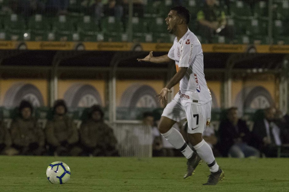 Soronoza no jogo contra a Chapecoense, pela Copa do Brasil, na Arena Cond