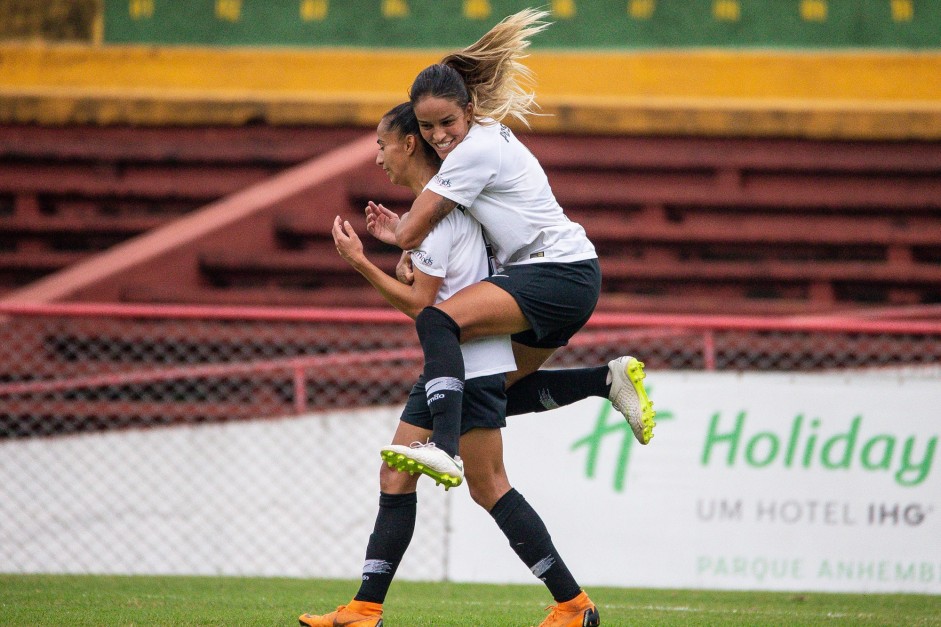 Vai, Corinthians! Timão Feminino goleia Portuguesa por 5 a 0