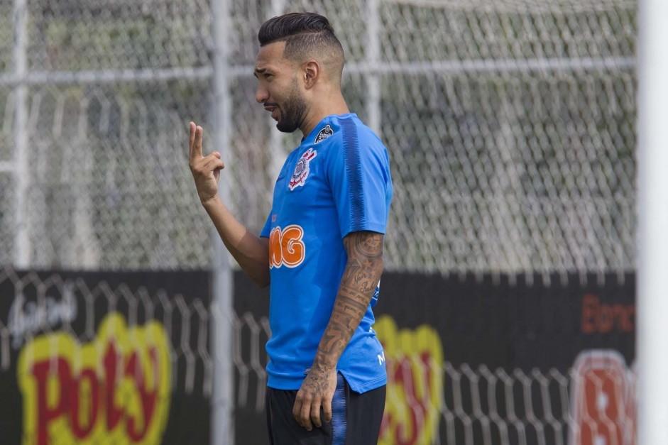 Clayson durante treino que prepara o time para enfrentar o Santos, pelo Paulisto 2019
