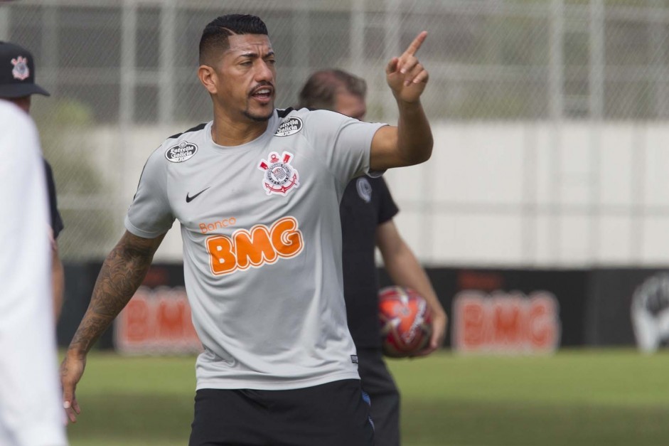 Corinthians de Ralf & cia. est treinando de olho na finalssima contra o So Paulo