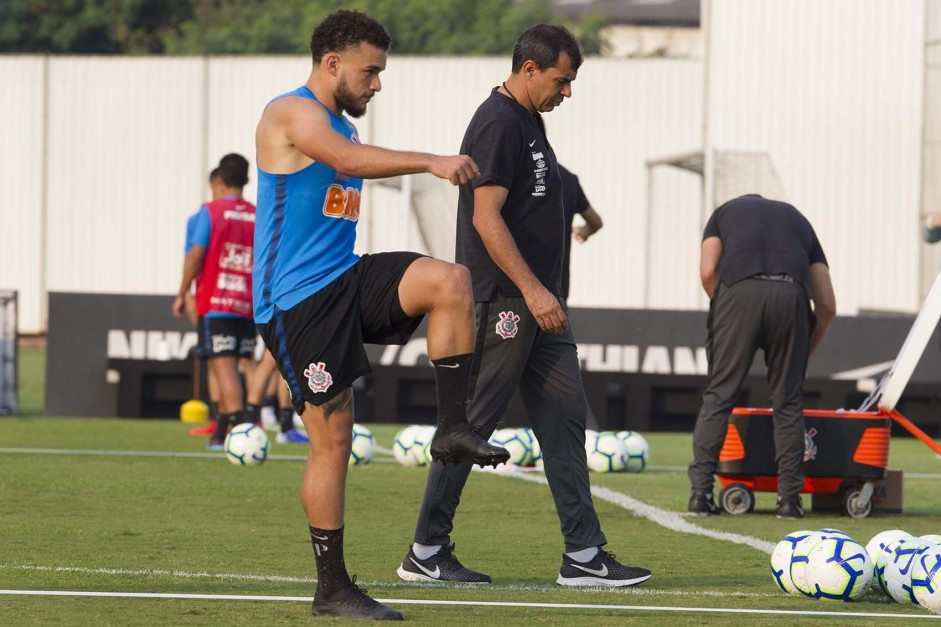 André Luís e Fábio Carille no treino de reapresentação do Corinthians após conquista do Paulistão