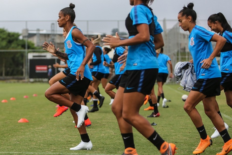 As meninas do Corinthians Futebol Feminino treinaram hoje no CT