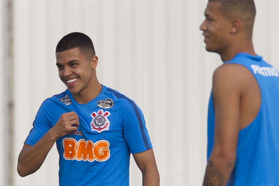 Roni no treino de reapresentação do Corinthians após conquista do Campeonato Paulista
