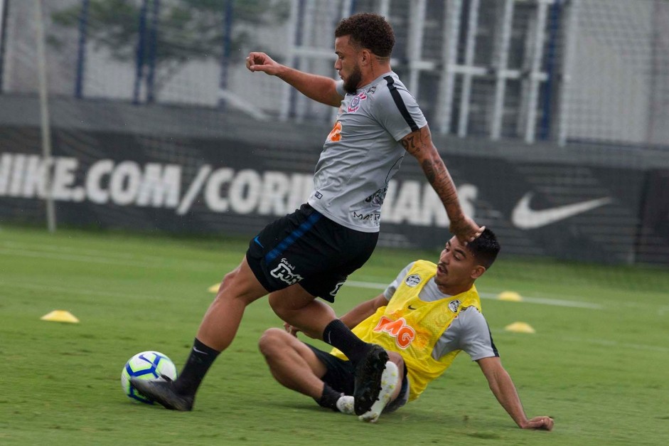 André Luís e Oya no último treino antes do jogo contra a Chapecoense