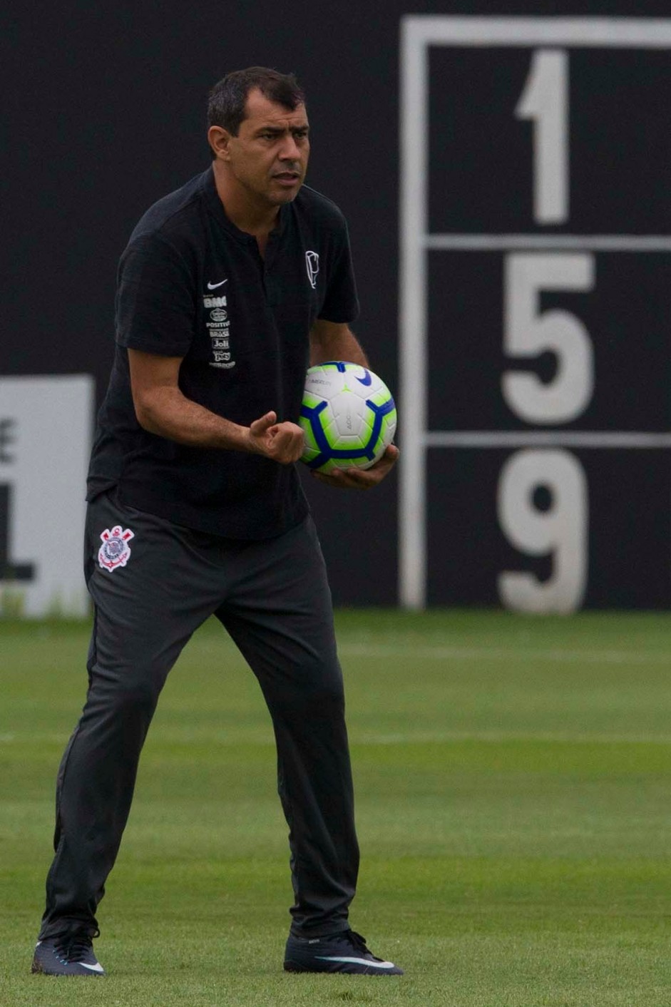 Carille comandou a ltima atividade para duelo contra a Chapecoense, pela Copa do Brasil