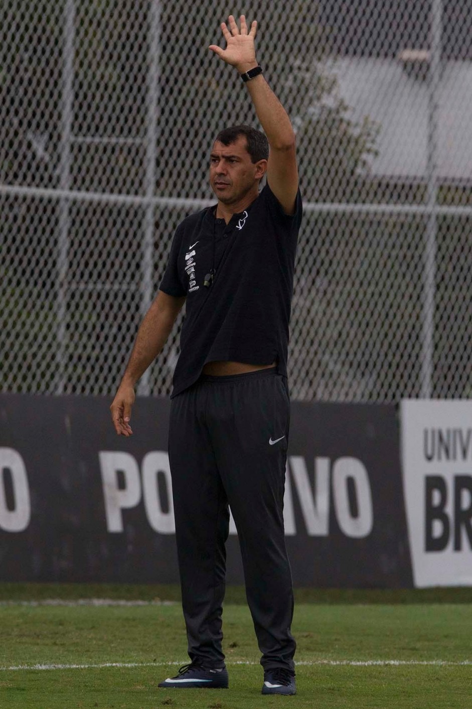 Fbio Carille durante ltimo treino antes da equipe enfrentar a Chapecoense, pela Copa do Brasil