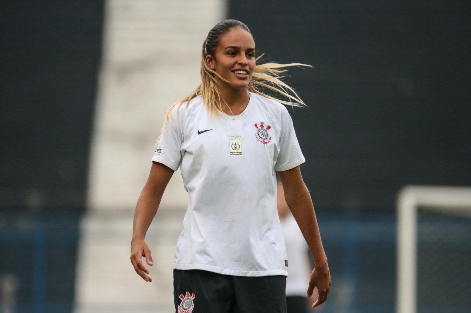 Gabi Nunes durante jogo contra o São José, pelo Brasileirão Feminino