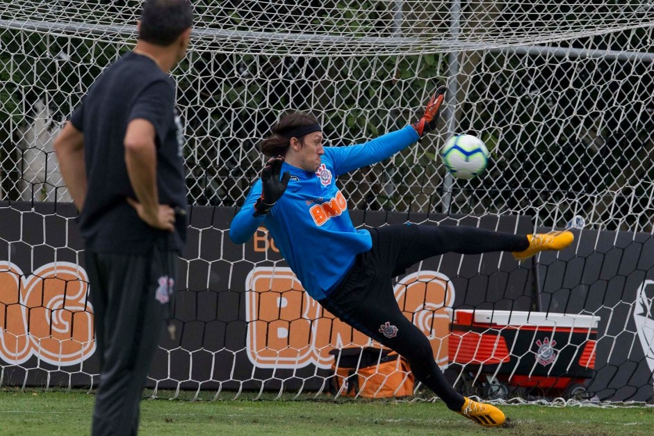 Goleiro Cássio durante último treino antes do Corinthians enfrentar a Chapecoense