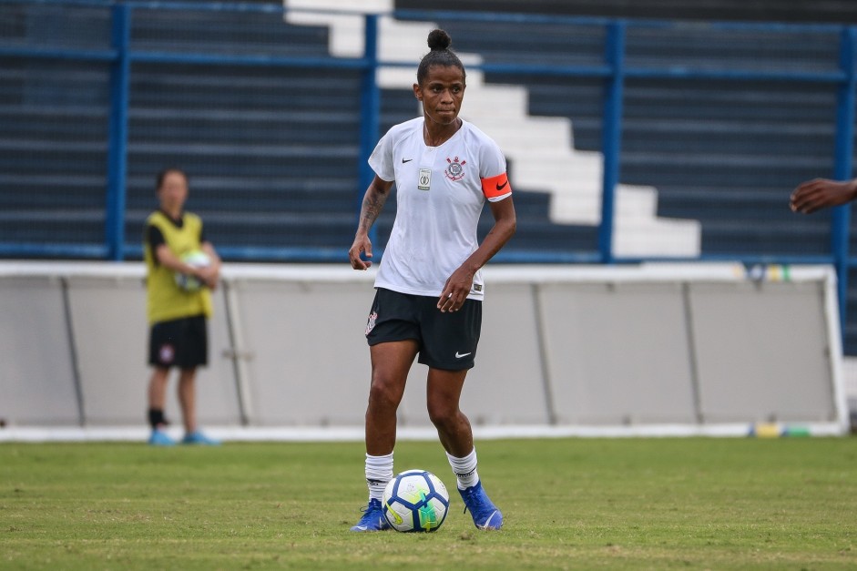 Grazi durante jogo contra o São José, pelo Campeonato Brasileiro Feminino
