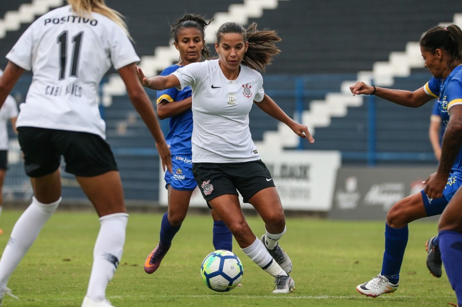 Millene durante jogo contra o São José, pelo Brasileiro Feminino