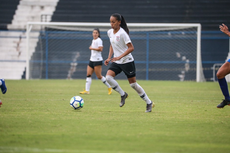 Adriana na goleada por 3 a 0 contra o So Jos, pelo Brasileiro Feminino