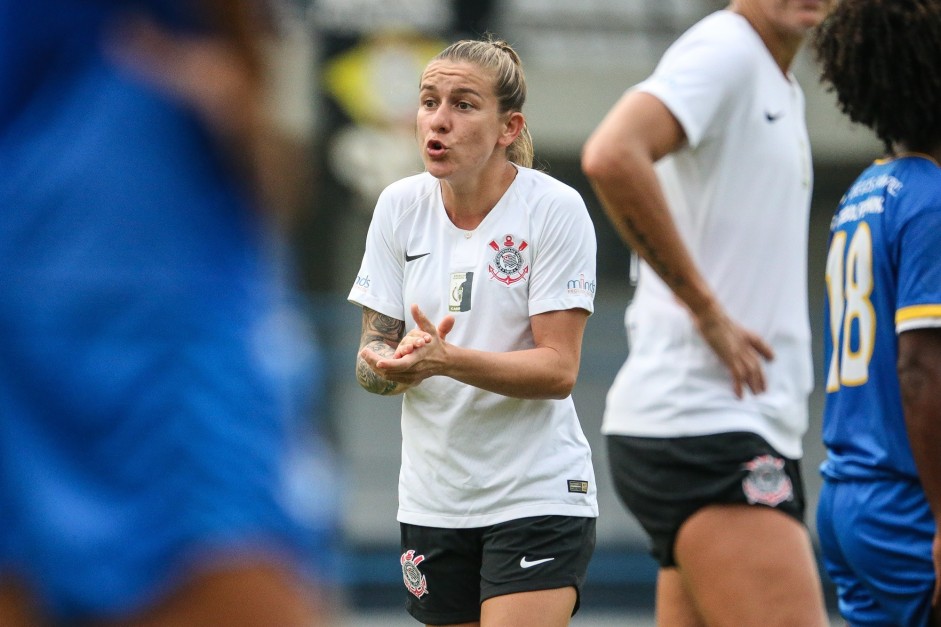 Cacau em partida contra o So Jos, pelo Brasileiro Feminino