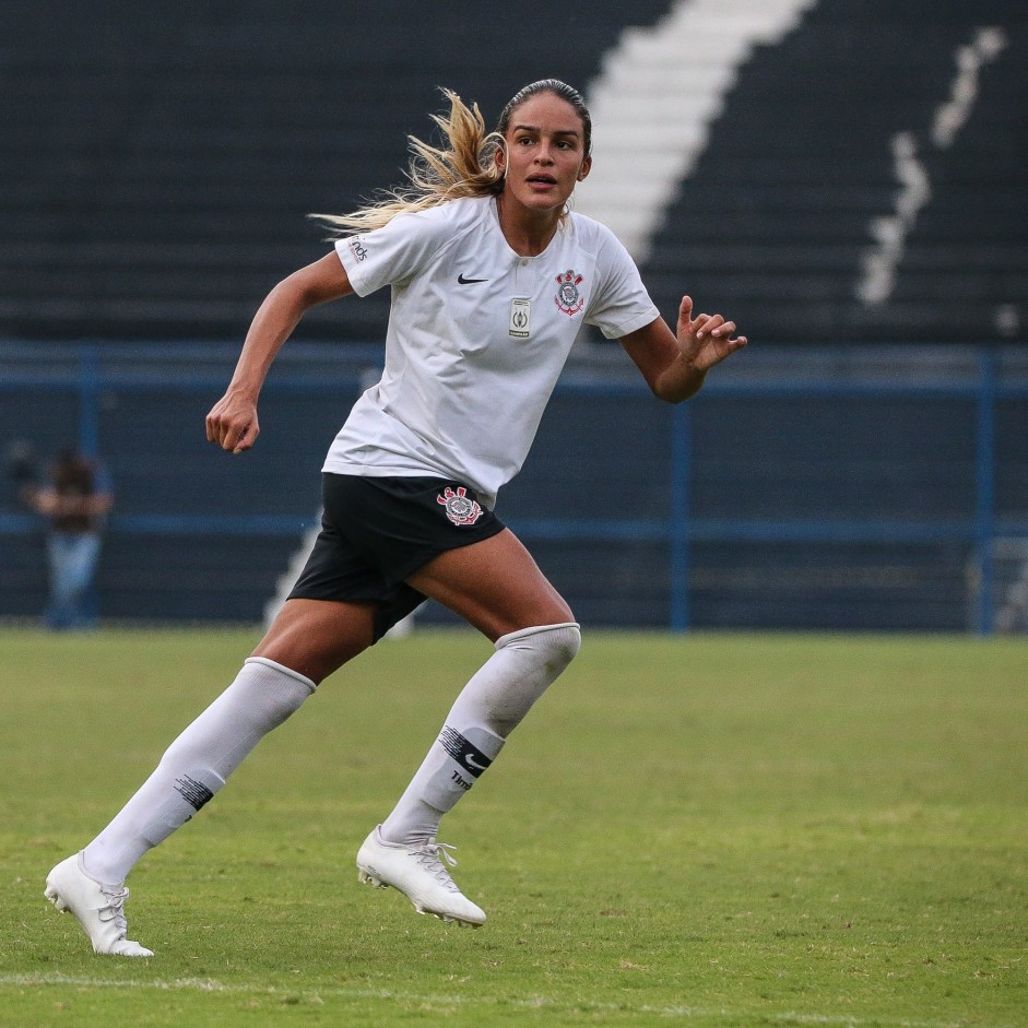 Gabi Nunes jogandoc contra o São José, pelo Campeonato Brasileiro Feminino