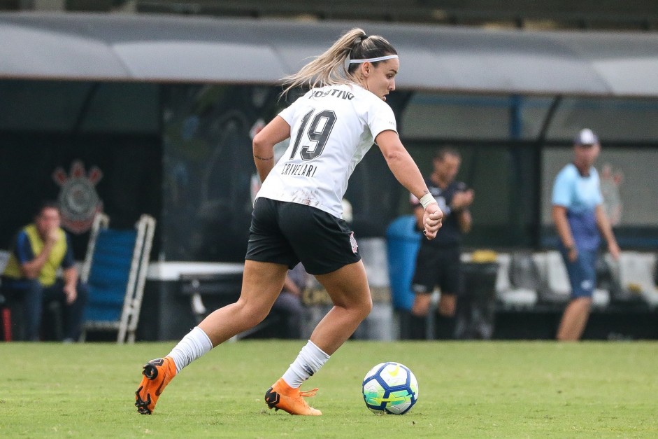 Giovanna durante jogo contra o São José, pelo Brasileirão Feminino