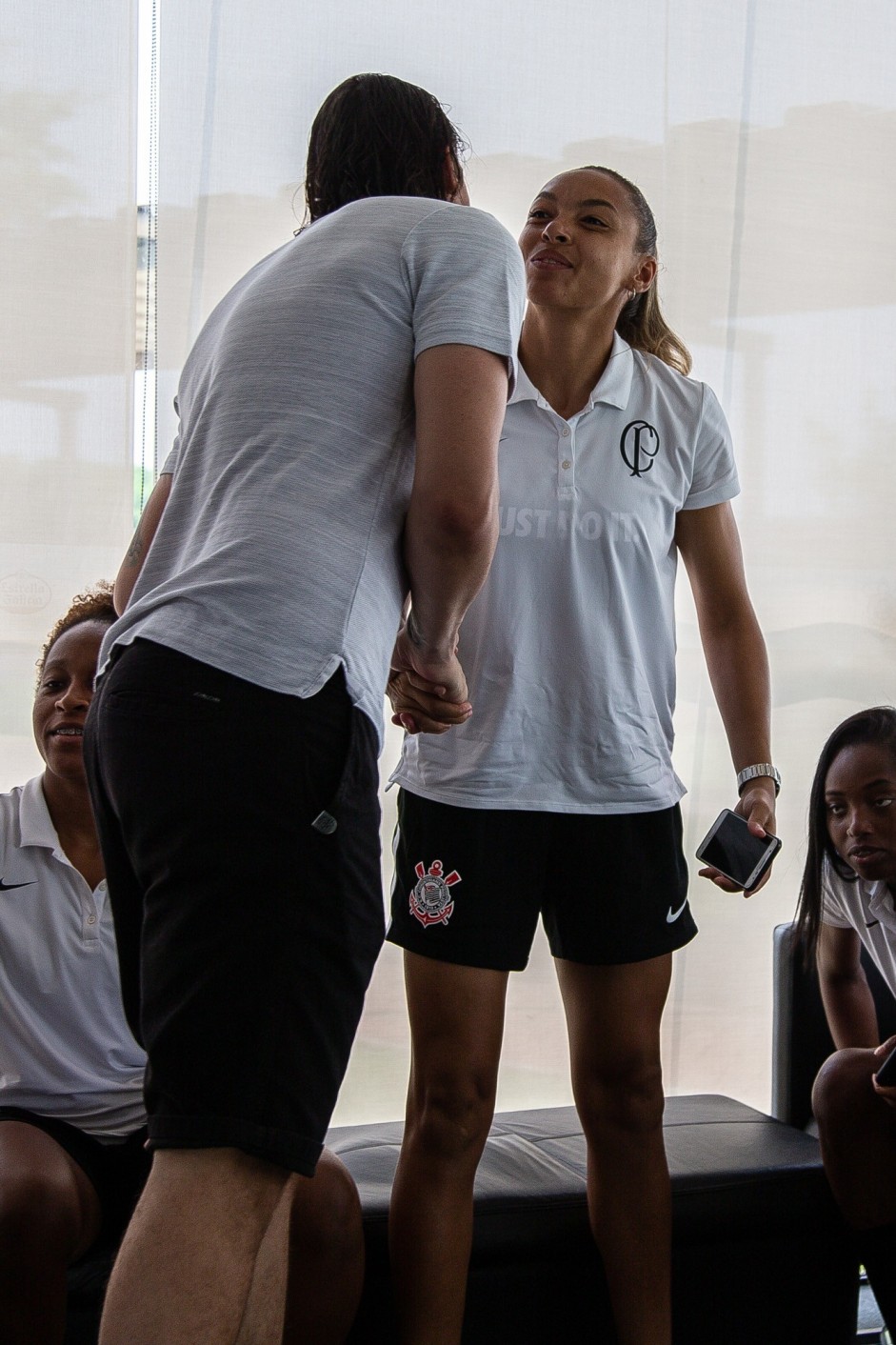 Cássio conhece as goleiras do Corinthians Futebol Feminino