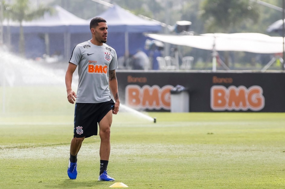 Gabriel no treino deste sbado no CT Joaquim Grava