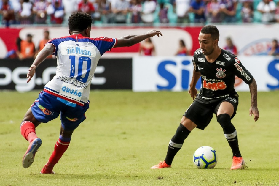 Clayson durante jogo contra o Bahia, pela estreia no Campeonato Brasileiro 2019