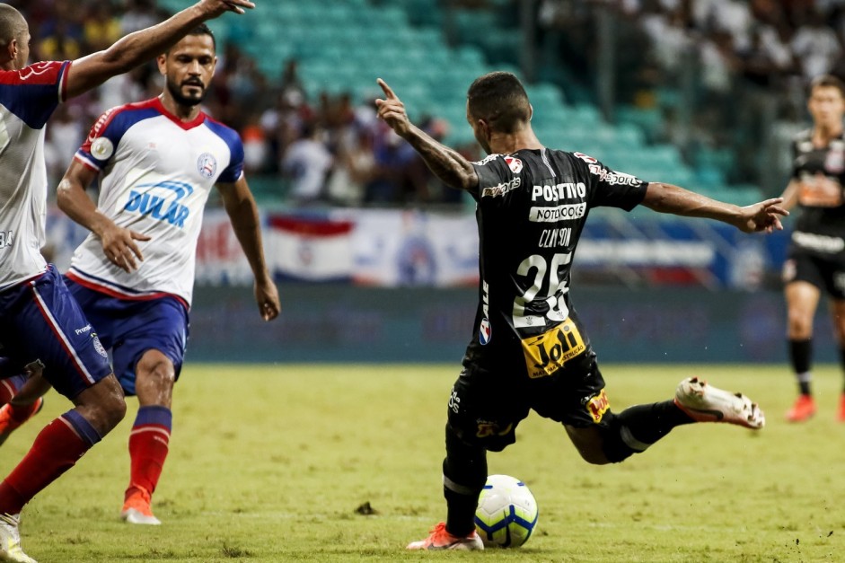 Clayson marcou o segundo gol do Corinthians contra o Bahia, pelo Brasileirão 2019