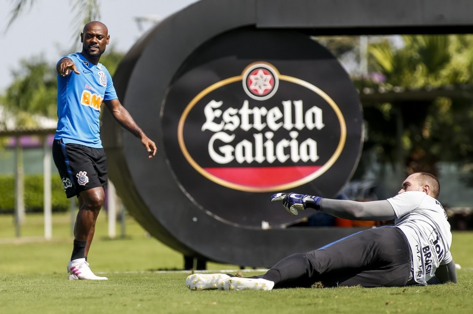Love durante treino deste sábado no CT Joaquim Grava