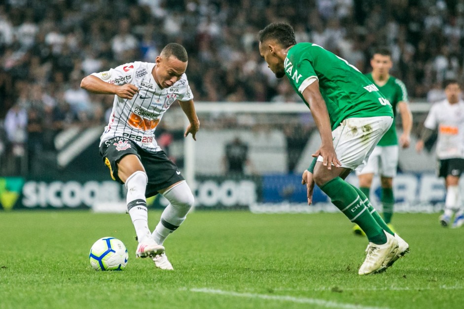 Menino Janderson fez sua estreia pelo profissional no jogo contra a Chapecoense, na Arena