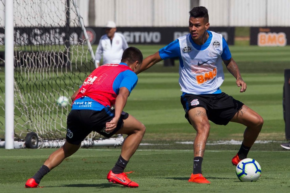 Richard durante o último treino do Corinthians antes de enfrentar a Chapecoense