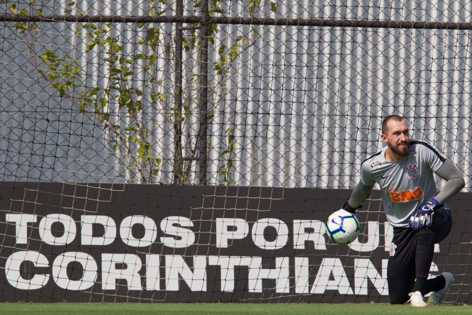 Walter durante o último treino do Corinthians antes de enfrentar a Chapecoense