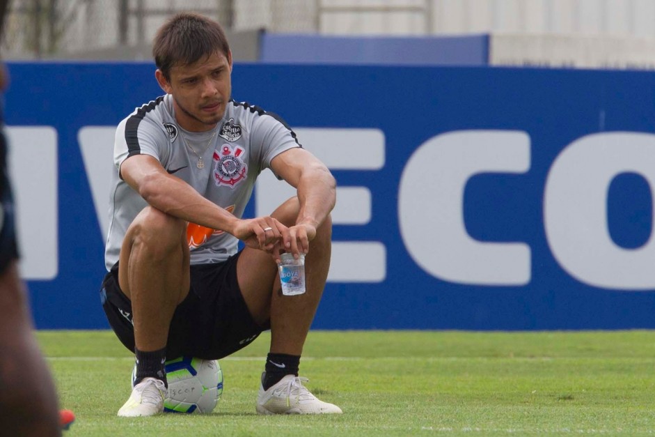 Romero j no treina mais no Corinthians desde a ltima segunda-feira