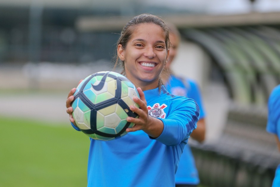 Atacante Millene no treinamento do Corinthians Futebol Feminino desta tera-feira