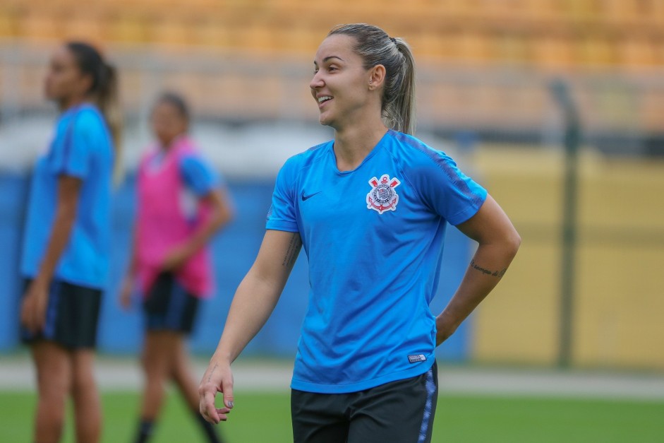 Giovanna Crivelari no treinamento do Corinthians Futebol Feminino desta terça-feira