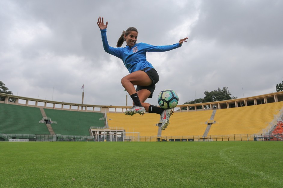 Millene em linda foto no treinamento do Corinthians Futebol Feminino desta terça-feira