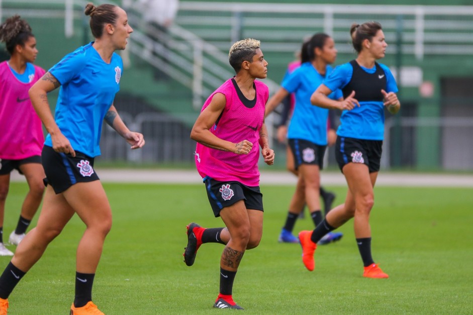 Pardal e Marcela no treinamento do Corinthians Futebol Feminino desta terça-feira