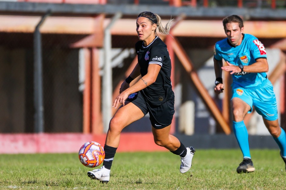 Giovanna Crivelari durante jogo contra a Portuguesa, pelo Campeonato Paulista Feminino