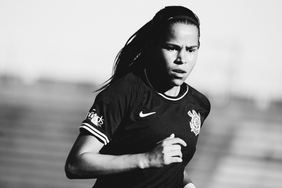 Victória durante jogo contra a Portuguesa, pelo Paulista Feminino 2019